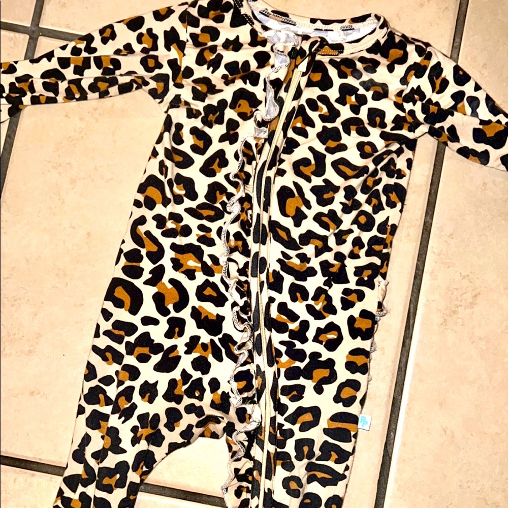 Posh peanut 6-9 months footie